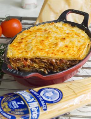 Gratin de macaronis longs au bœuf épicé