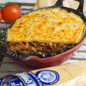 Gratin de macaronis longs au bœuf épicé